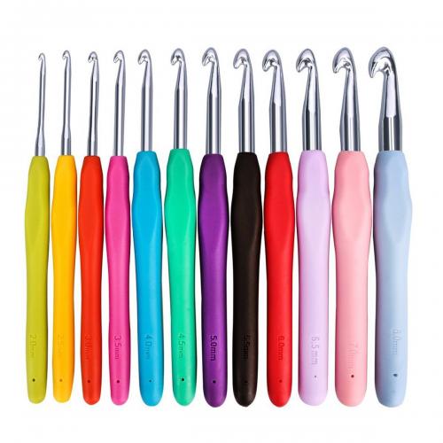 12-pack Ergonomic Crochet Hooks Set Soft Needles Crafts Sewing Knitting Hooks Tool