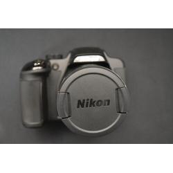 Nikon COOLPIX P600 16.1 MP Wi-Fi CMOS Digital Camera with 60x Zoom Black