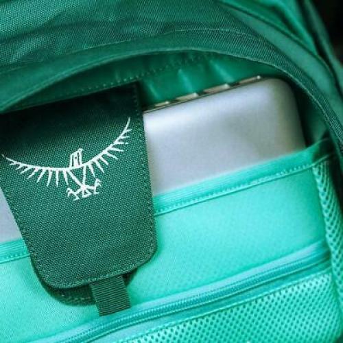 NEW Osprey Fairview 70 Rainforest Green - 10001123