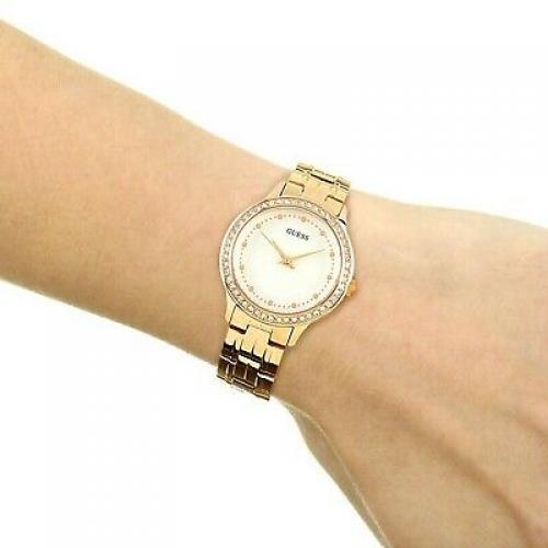 Guess Chelsea Quartz Crystal Silver Dial Ladies Watch W1209L3