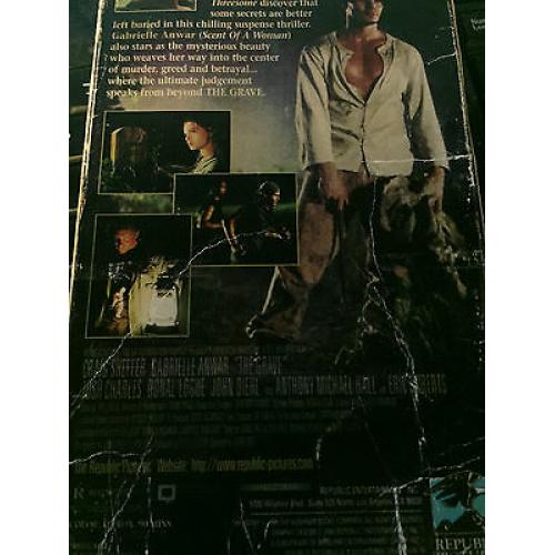The Grave [VHS] shipping included!