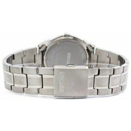 NEW Seiko SGG731 Titanium Men's Quartz Watch Sapphire Crystal - SGG731P1